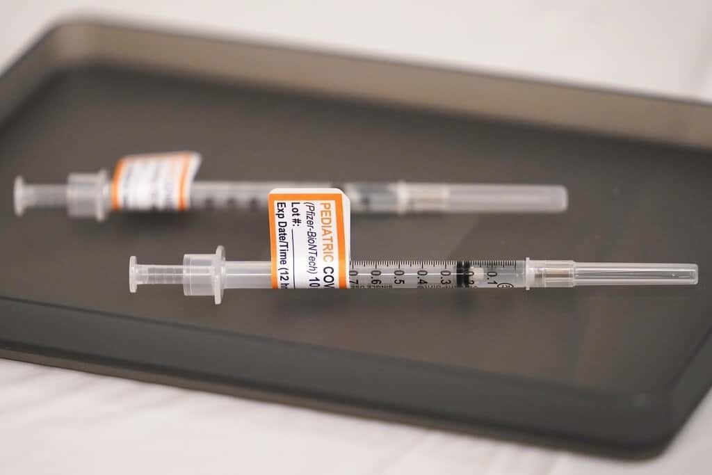Vacunarán contra COVID-19 a menores de Monterrey, Allende y Santiago