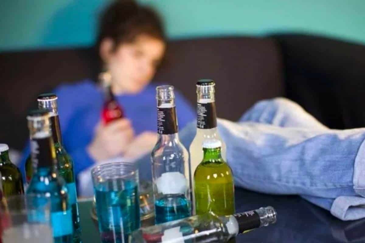 Adicción al alcohol llega a la infancia y adolescencia de Nuevo León