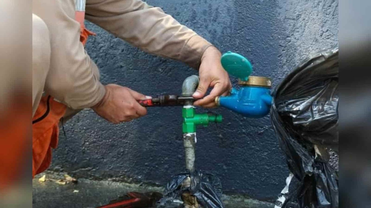 Autorizan multas por mal uso del agua en Nuevo León; pagarás hasta 1.4 mdp