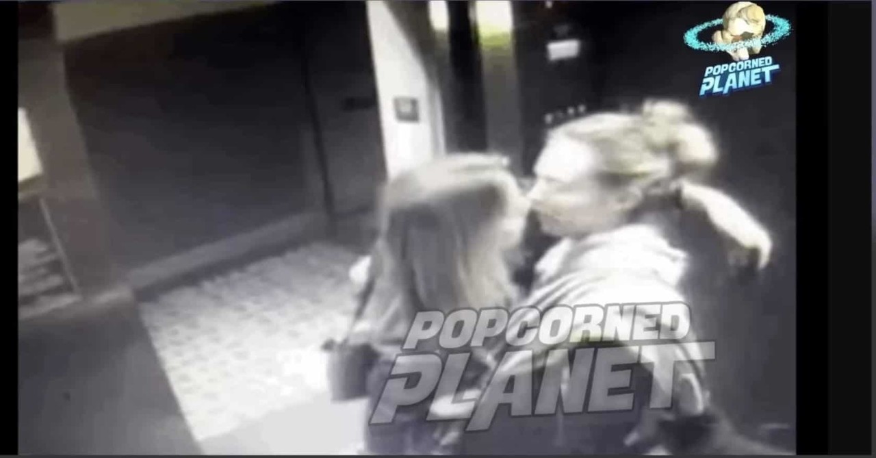 Difunden fotos de Amber Heard besando a Cara Delevingne