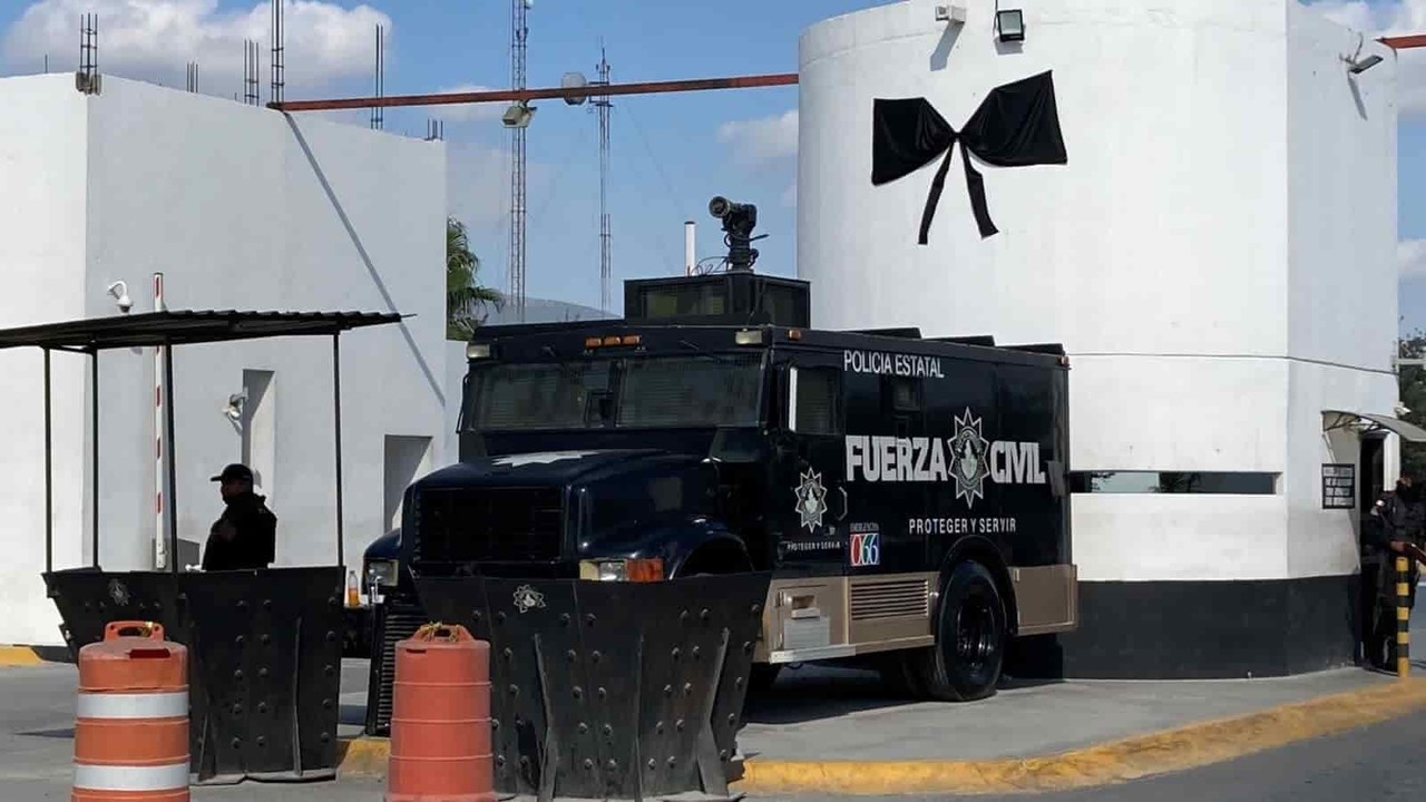 Rinden homenaje a policías caídos de Fuerza Civil  en Anáhuac