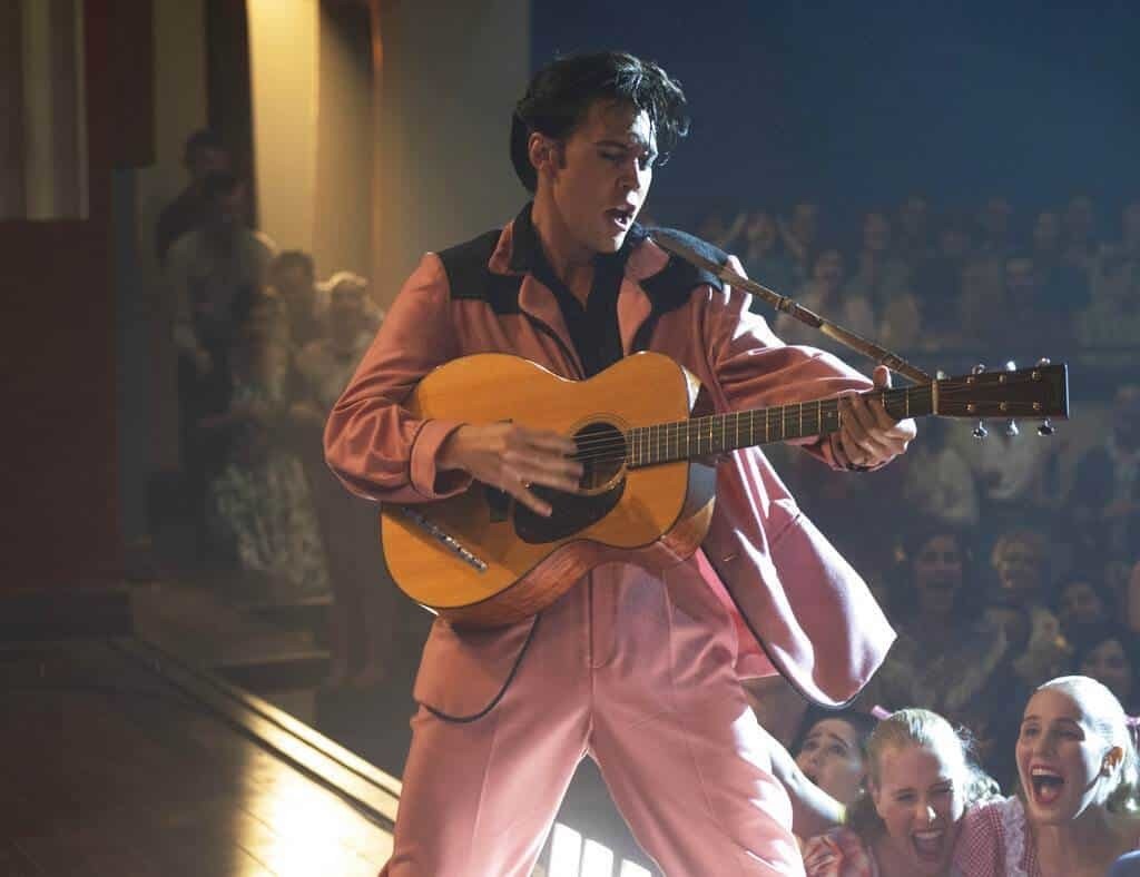 ¡Se corona “El Rey”! Película de Elvis se lleva taquilla