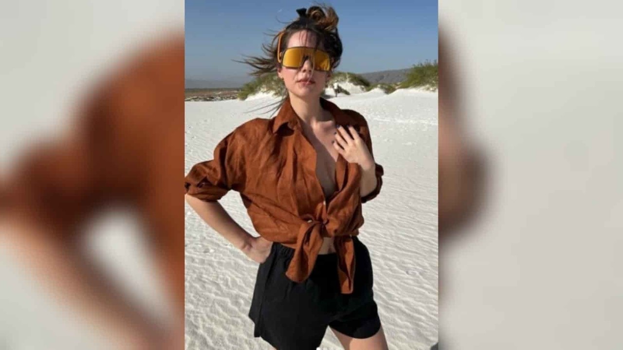 Camila Sodi comparte fotos desnuda en el desierto