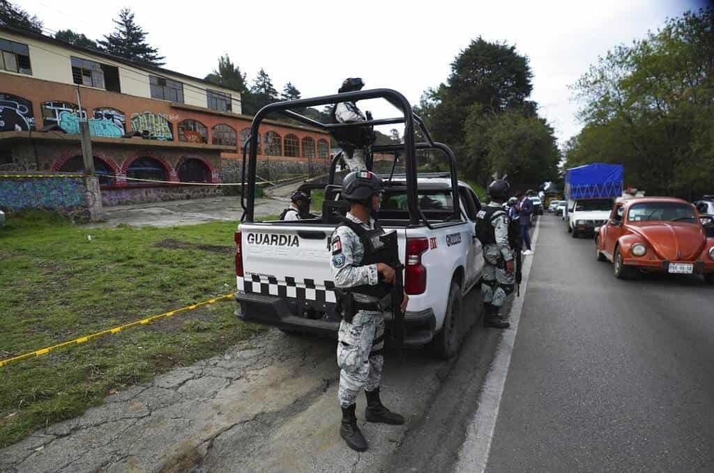 Enfrentamiento en la México-Cuernavaca deja 14 detenidos y 4 heridos