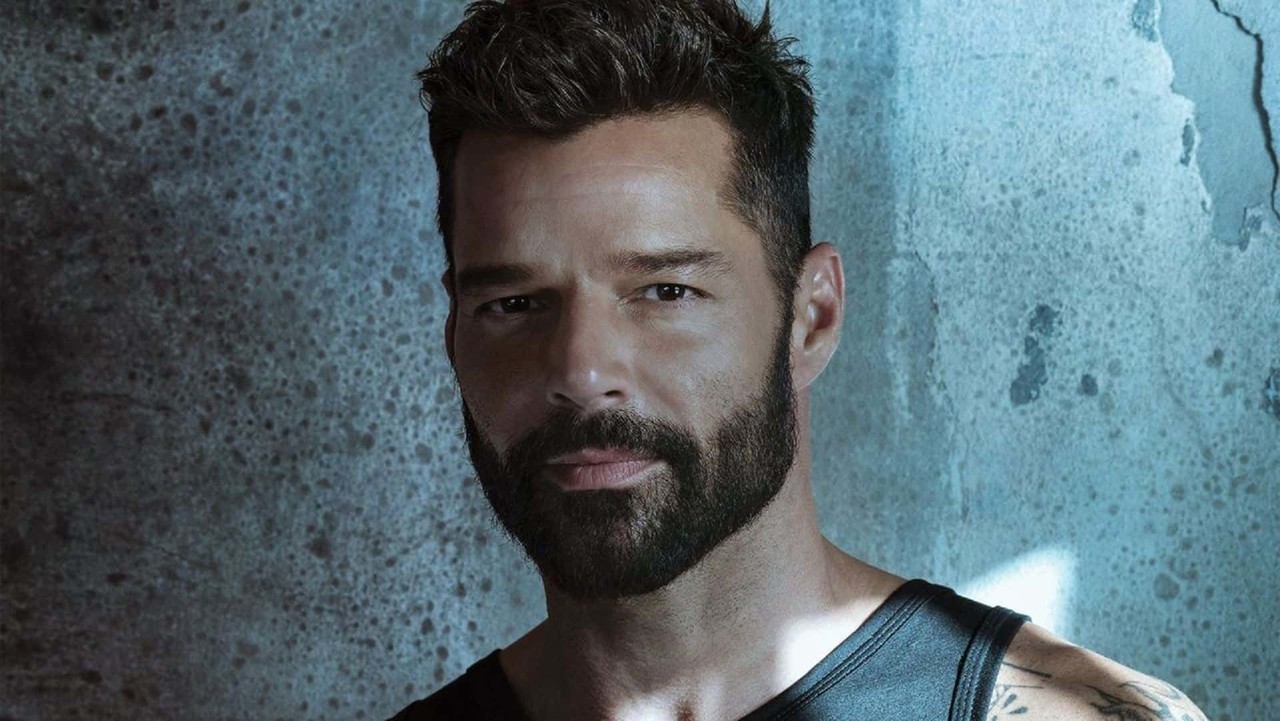 Acusan a Ricky Martin de violencia doméstica; él se defiende