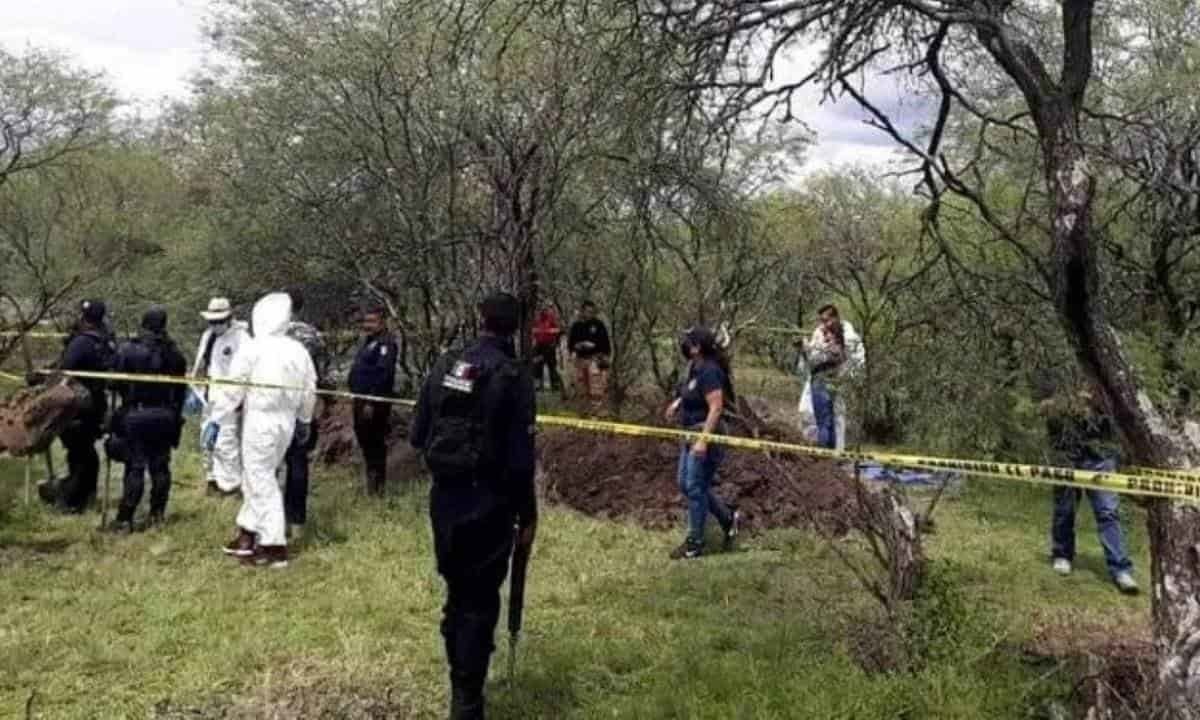 Suman 22 cuerpos hallados en fosas clandestinas en Villamar, Michoacán