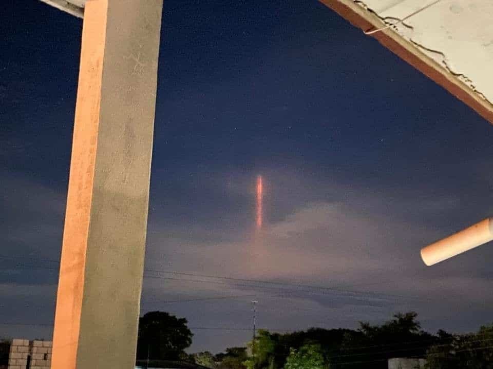 Pilar de luz y otra nube arco sorprenden de nueva cuenta en Tamaulipas