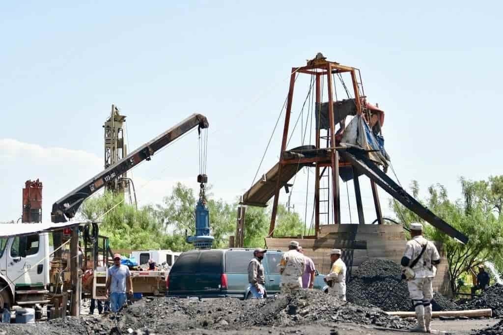 Día decisivo en rescate de mineros en Sabinas, Coahuila: AMLO