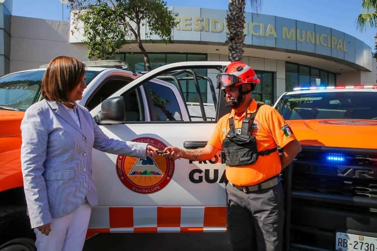 Equipa Cristina Díaz a Protección Civil de Guadalupe