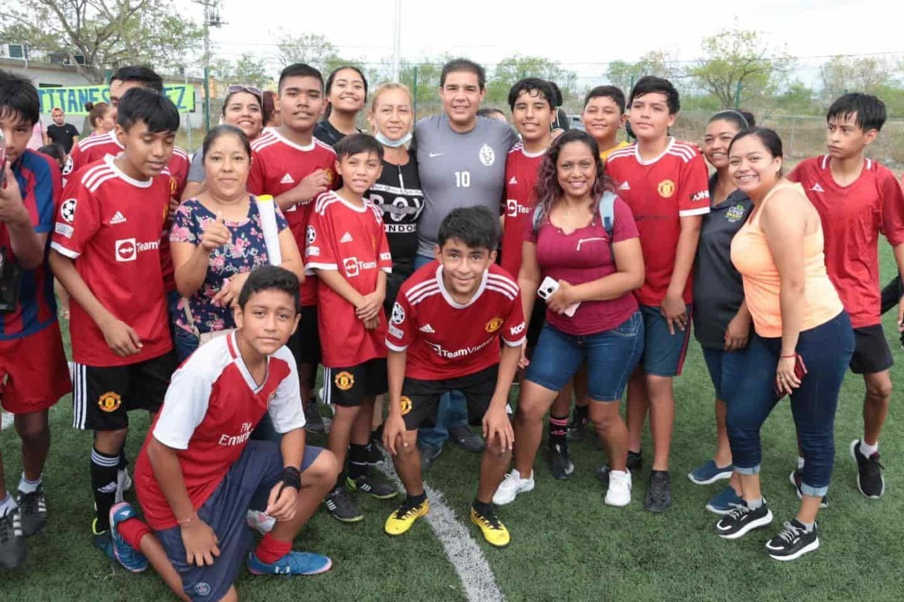 Arranca Paco Treviño quinto torneo de futbol soccer 'El Amigazo' en Juárez