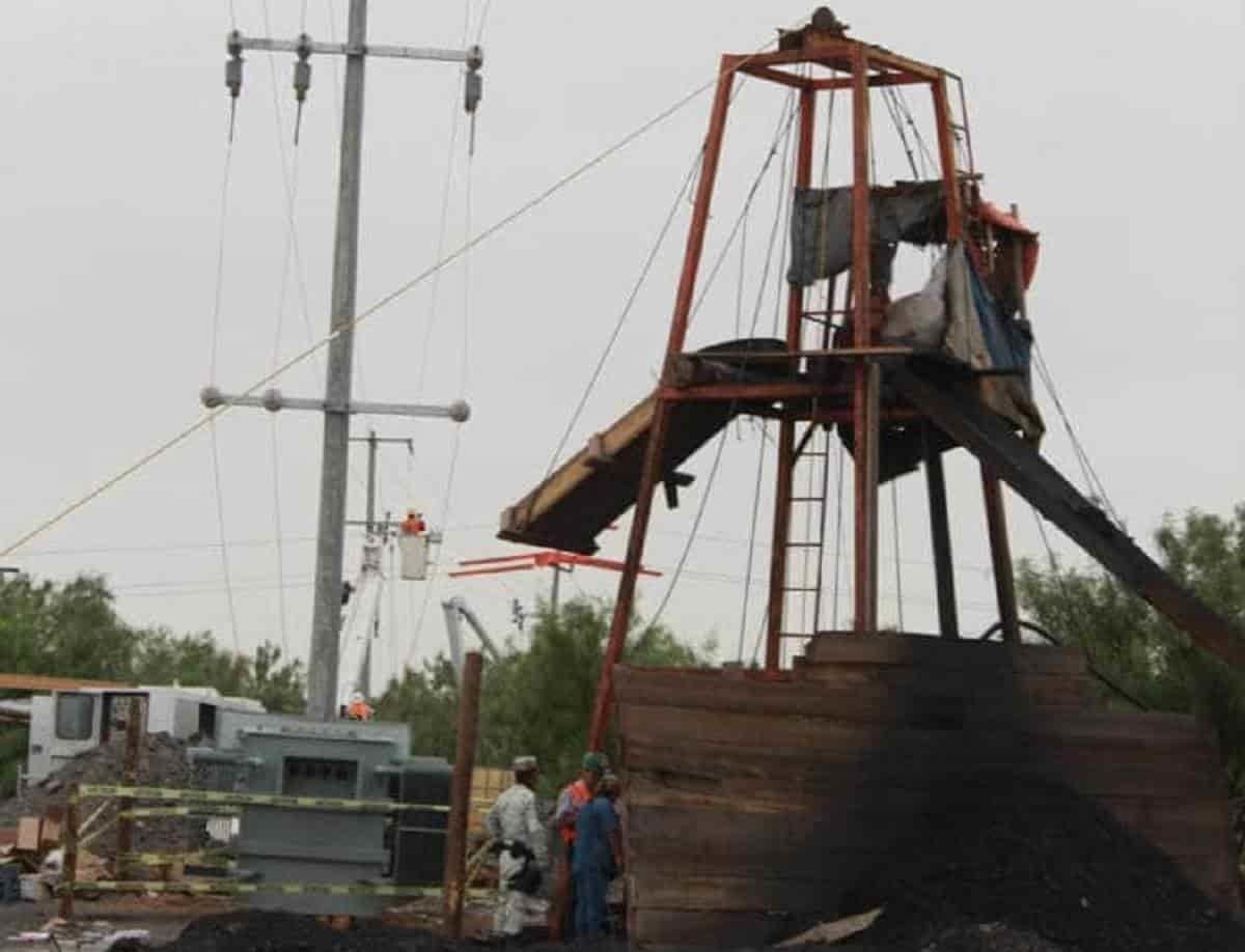 Elevan capacidad de bombeo para rescate de 10 mineros en Sabinas, Coahuila