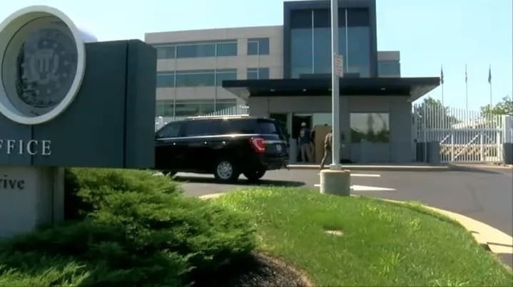 Hombre intenta ingresar a edificio del FBI en Cincinnati