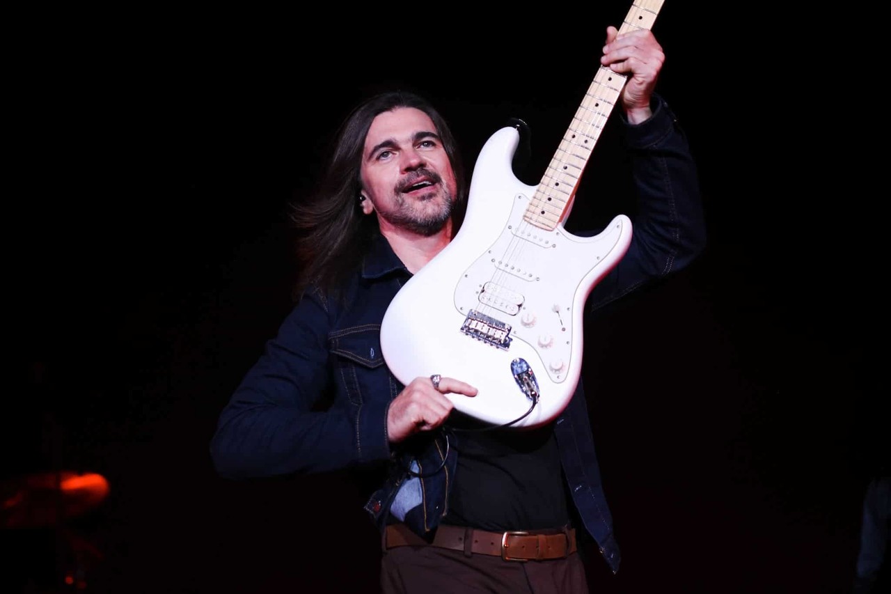 Arma Juanes fiesta en Monterrey con su Origen Tour