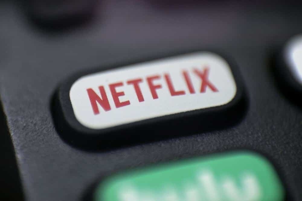Planea Netflix limitar contraseñas compartidas en suscriptores
