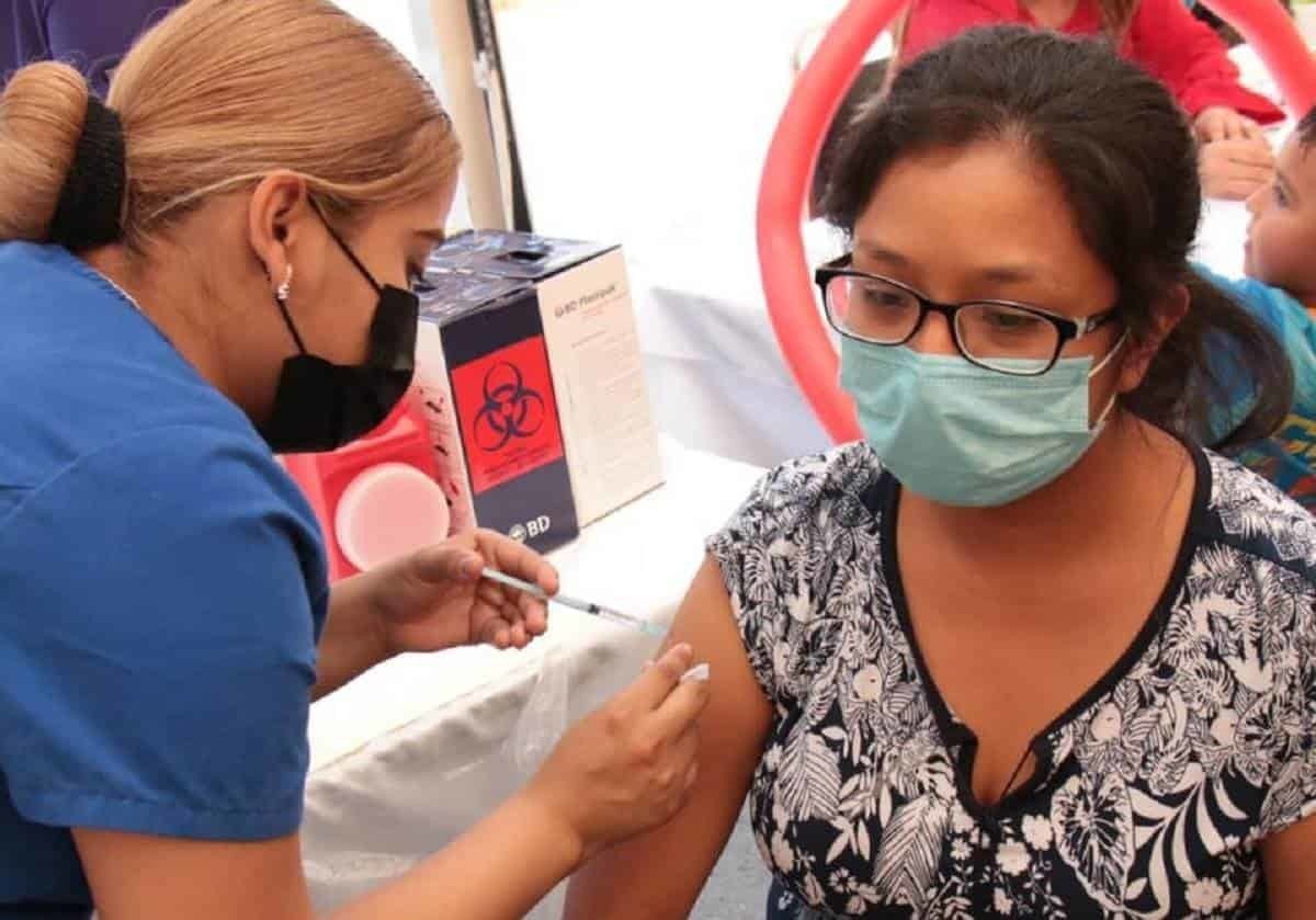 Aplicarán vacunas anticovid centros de Salud en Juárez, Nuevo León