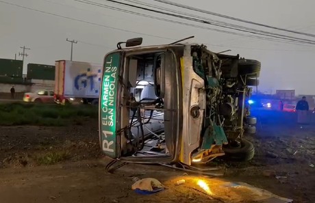 Vuelca Camión De La Ruta 1 En Escobedo - POSTA Nuevo León