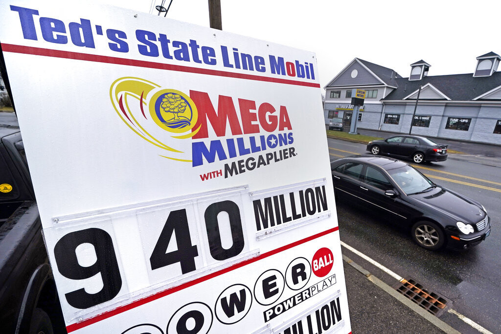 Almost a billion!  Mega Millions lottery jackpot comes together