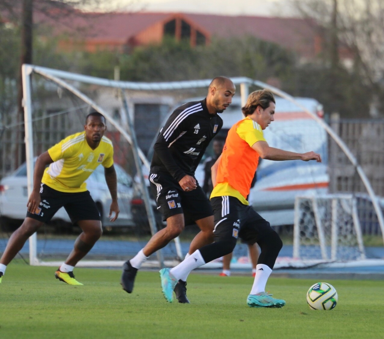 Samir Caetano Vuelve A La Titularidad En Tigres