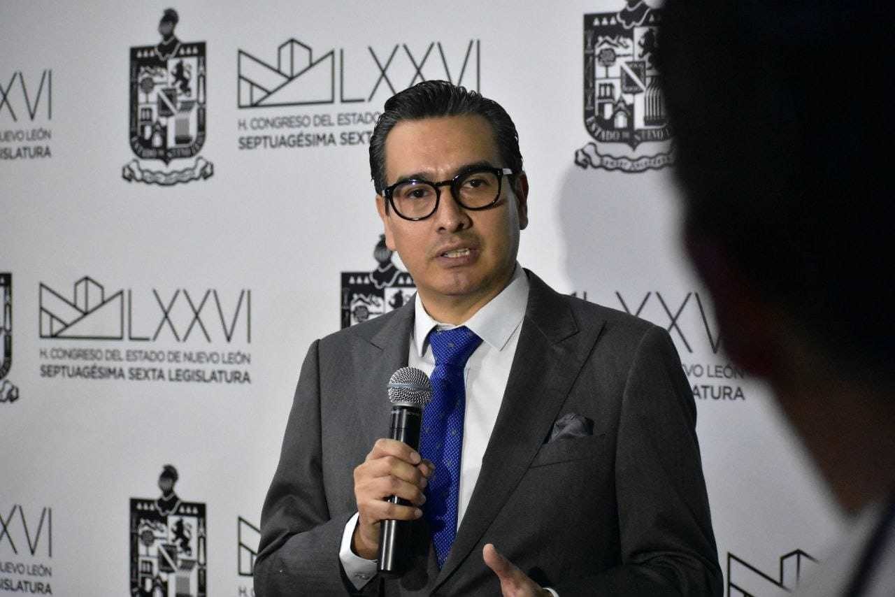 Eduardo Gaona busca prevenir ‘adicción tecnológica’ en niños y niñas. FOTO: Cortesía