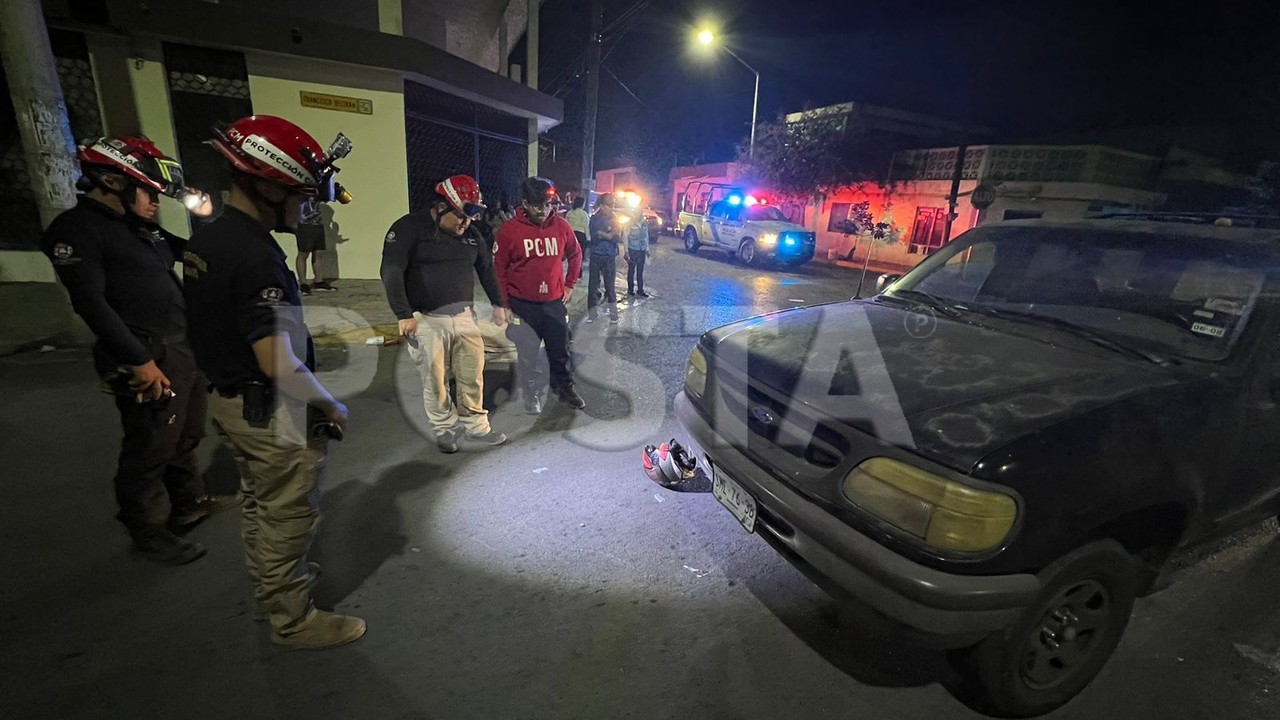 Choca Camioneta Contra Repartidor Y Arrastra A Motociclista Más De 2 Cuadras Posta Nuevo León 0879