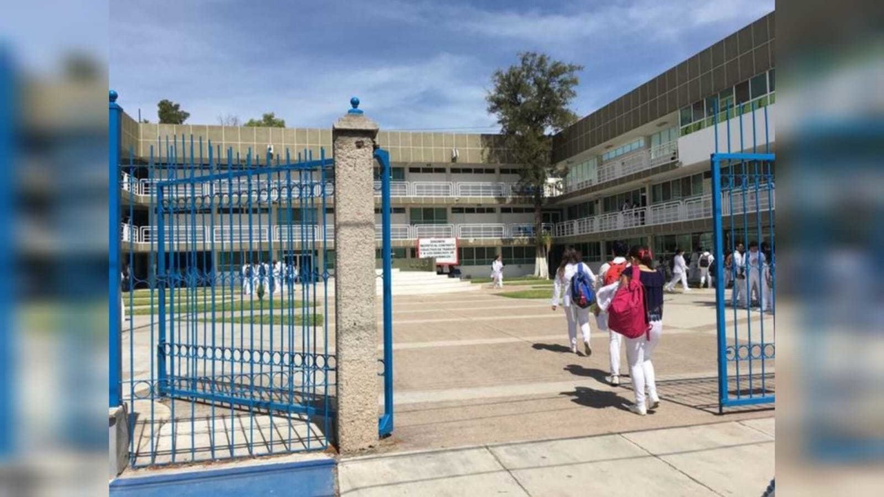 Estigmatizan problemas de salud mental en estudiantes de Medicina - POSTA  Durango