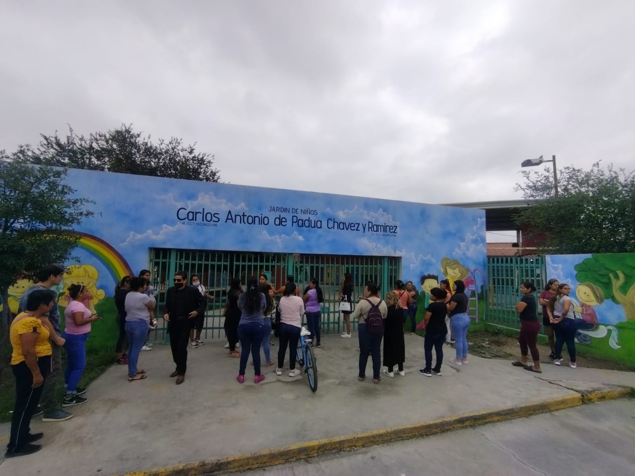 A través de redes sociales, trascendió que el empleado de intendencia abusaba de las menores de entre 4 y 5 años en los baños de la institución. Foto: Twitter @JudithMedrano