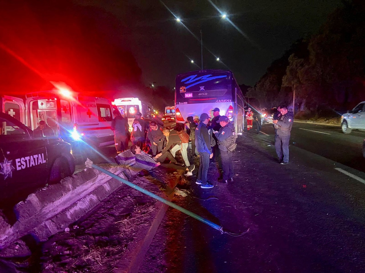 Accidente En La Autopista México Querétaro Deja 13 Heridos