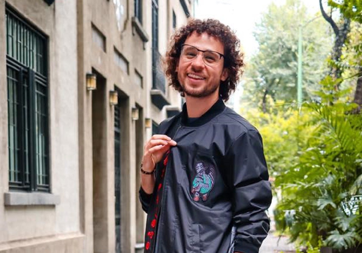 El youtuber Luisito Comunica denunció que fue obligado a pagar casi 5 mil pesos para que le permitieran grabar durante 2 horas en el Bosque de Chapultepec. Foto: Facebook Luisito Comunica