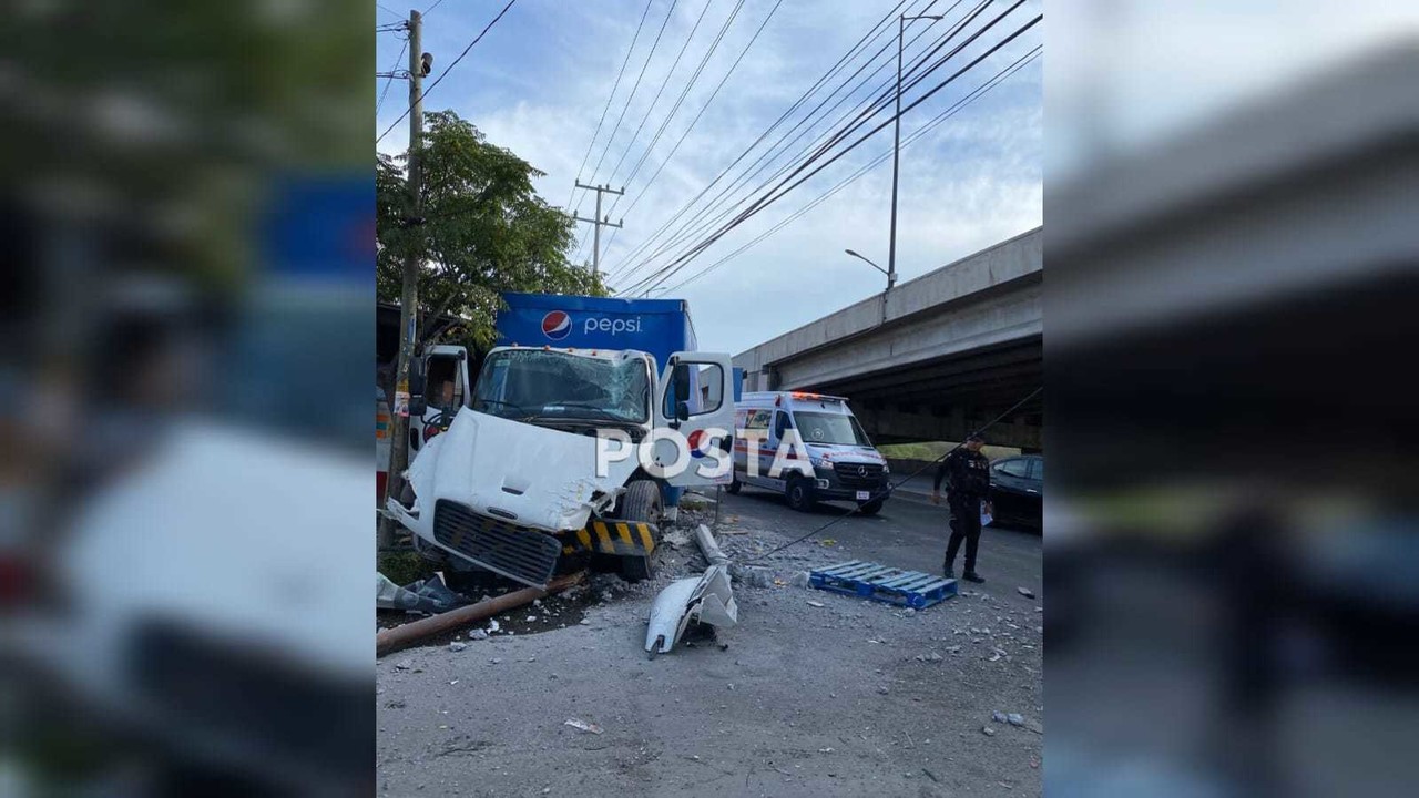 Cami N De Pepsi Arrolla A Tres Personas En Escobedo Dos Mueren En El