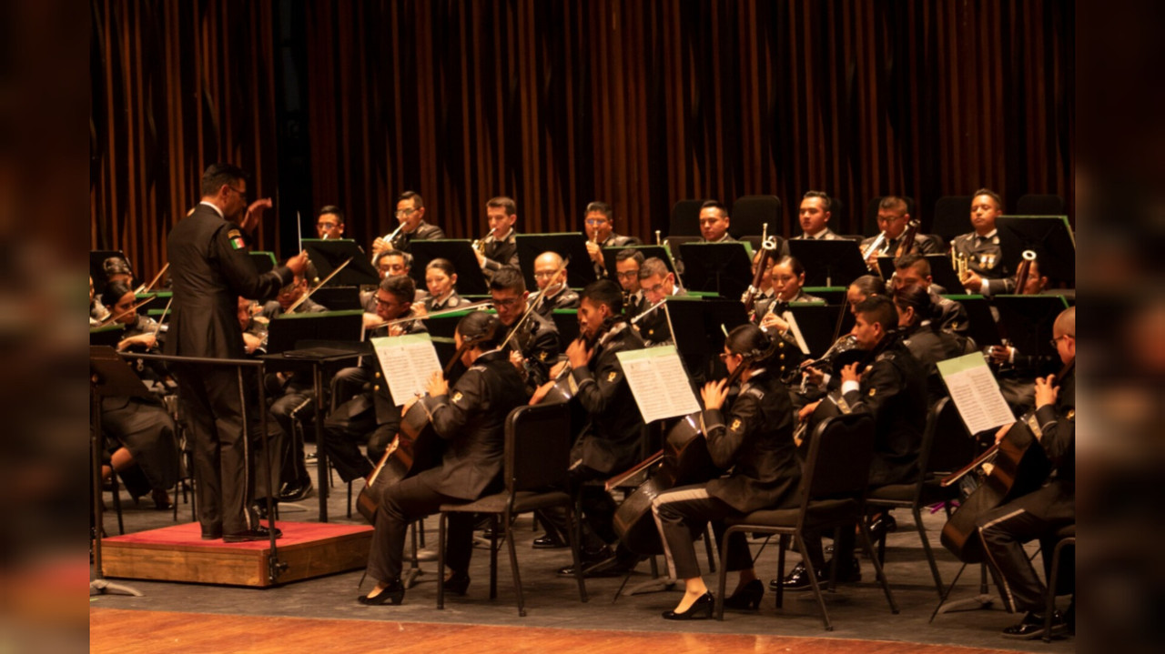 Orquesta Sinfónica de la SEDENA. Foto: inba.gob.mx