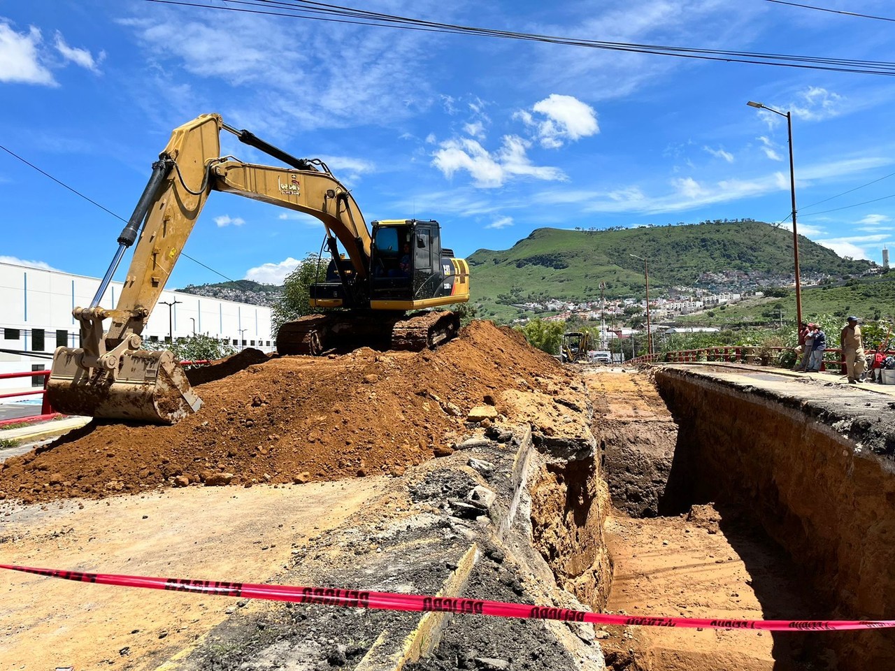 Av. Herminio Mena esquina con la Av. Río de los Remedios. Crédito: POSTA.