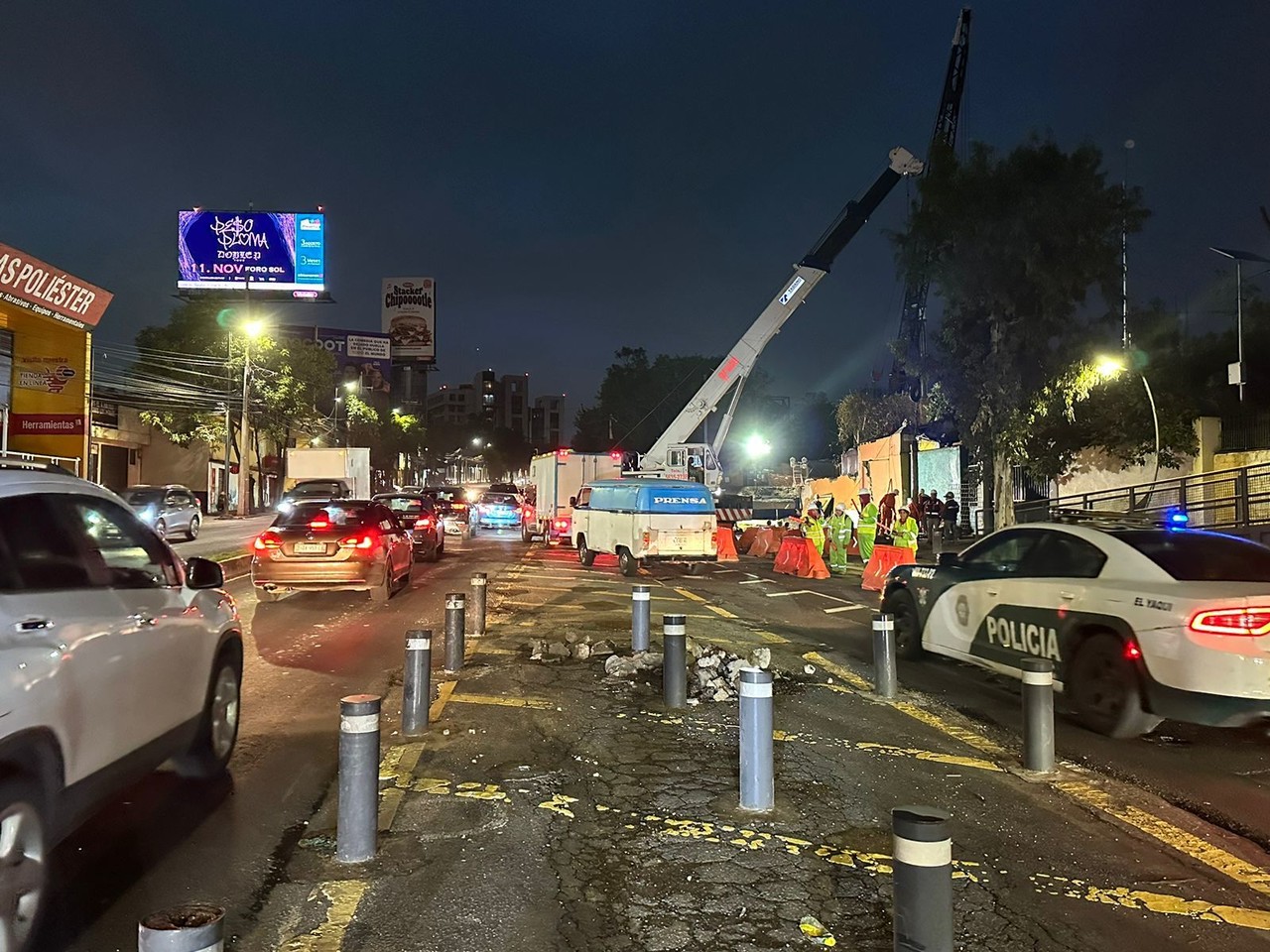 Obras de Cablebús en Constituyentes, colapsan vialidad