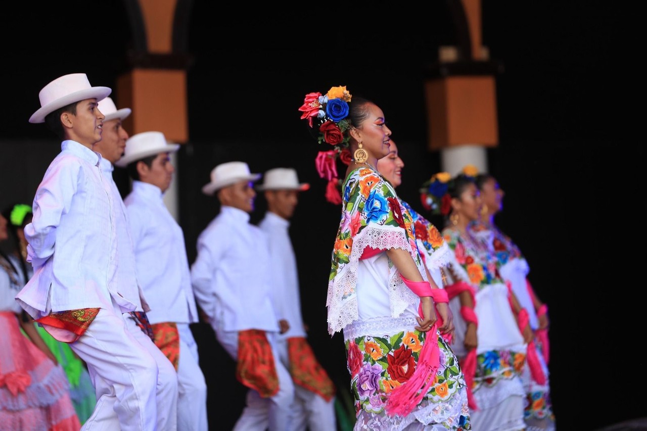 Actividades mexicanas en Centro Cultural Mexiquense Bicentenario. Crédito: GEM.