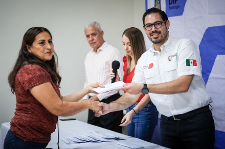 Beneficia el programa “Cuidamos de Ti” a 321 personas en Santiago, Nuevo León