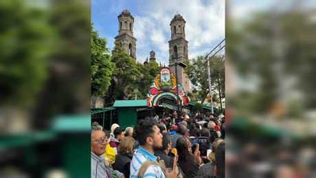 VIDEO: Llegan miles de devotos de San Judas Tadeo a la iglesia de San Hipólito