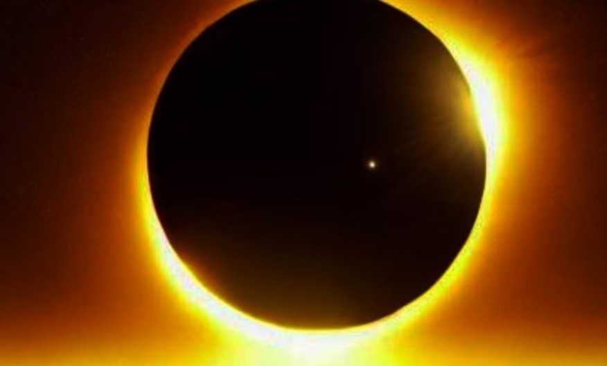 Según la NASA, nunca se debe mirar el Sol sin protección, especialmente si está parcialmente eclipsado. Foto: Especial.