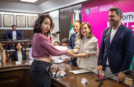Impulsa Cristina Díaz a promotores juveniles en Guadalupe