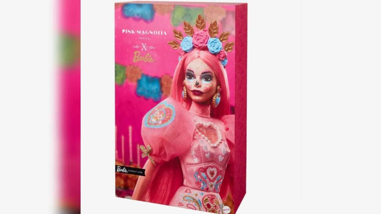 Se trata de la segunda Barbie edición de Día de Muertos.   Foto: creations.mattel.com