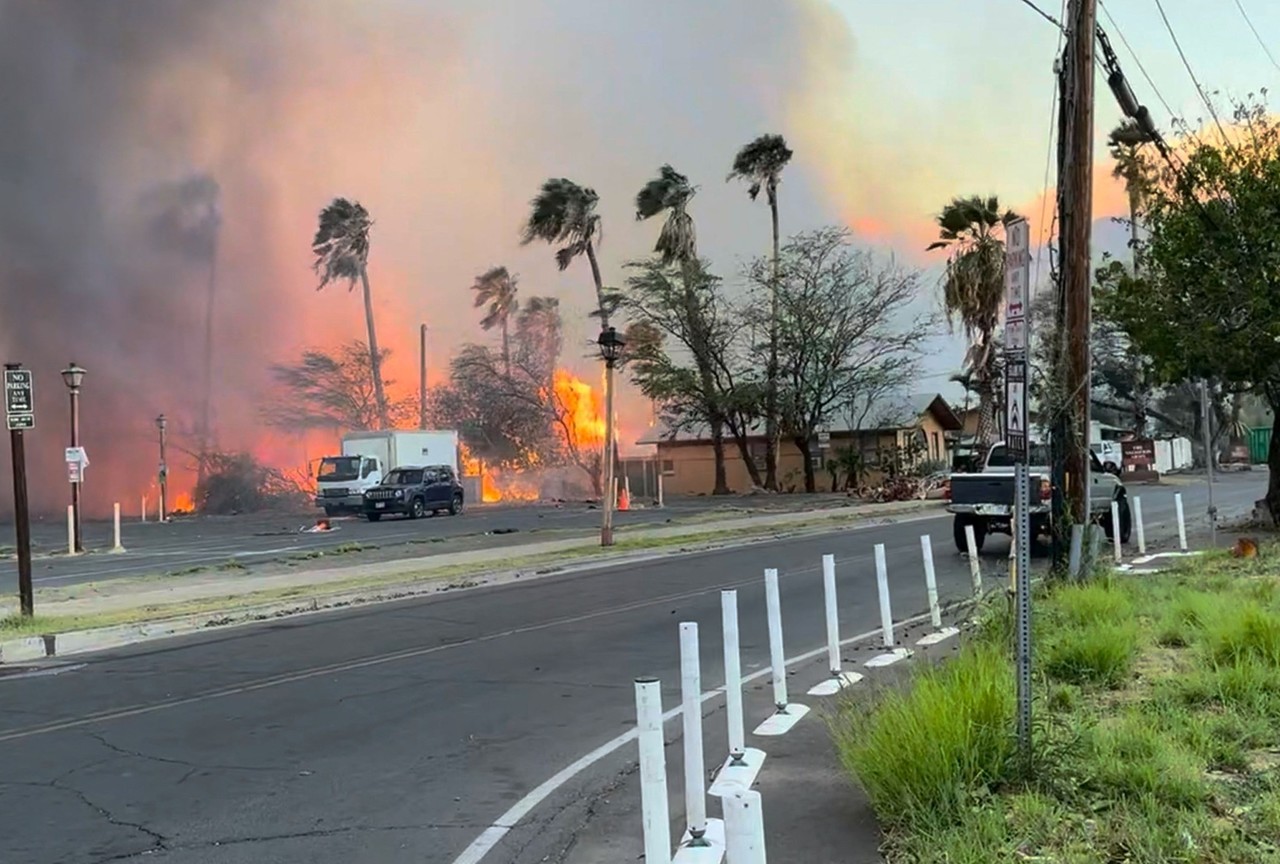Difunden video sobre incendio en Lahaina Hawái