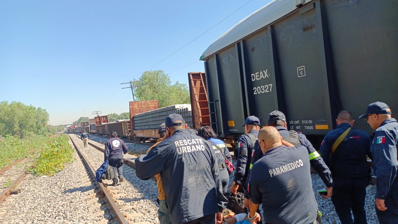 Joven muere al ser embestido por tren en Ecatepec