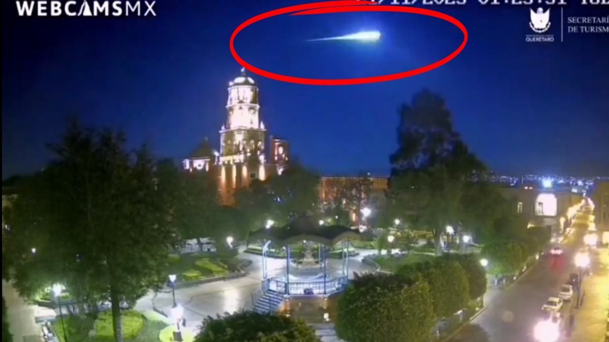 VIDEO: Impresionante bólido ilumina el cielo del centro de México. Foto: @webcamsdemexico