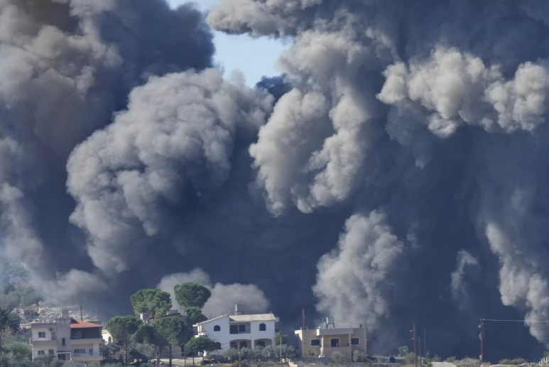 Ataques aéreos israelíes en Gaza: 32 palestinos muertos y crisis humanitaria