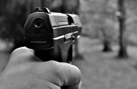 Mata policía a joven mientras jugaba con su arma en Tlaxcala