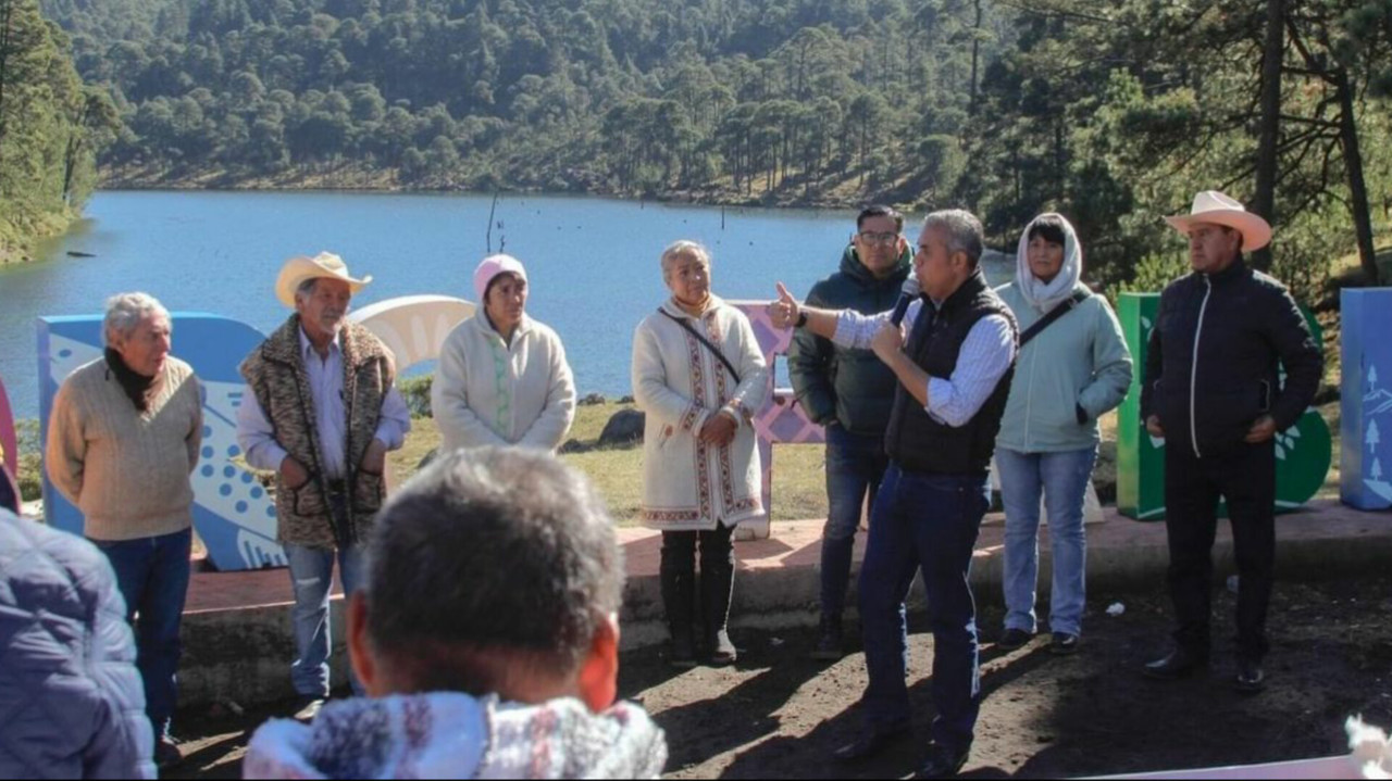 El actual alcalde de Ecatepec, Fernando Vilchis sigue recorriendo y reuniéndose con habitantes de distintas comunidades de Edomex para conocer sus necesidades. Foto: Fernando Vilchis