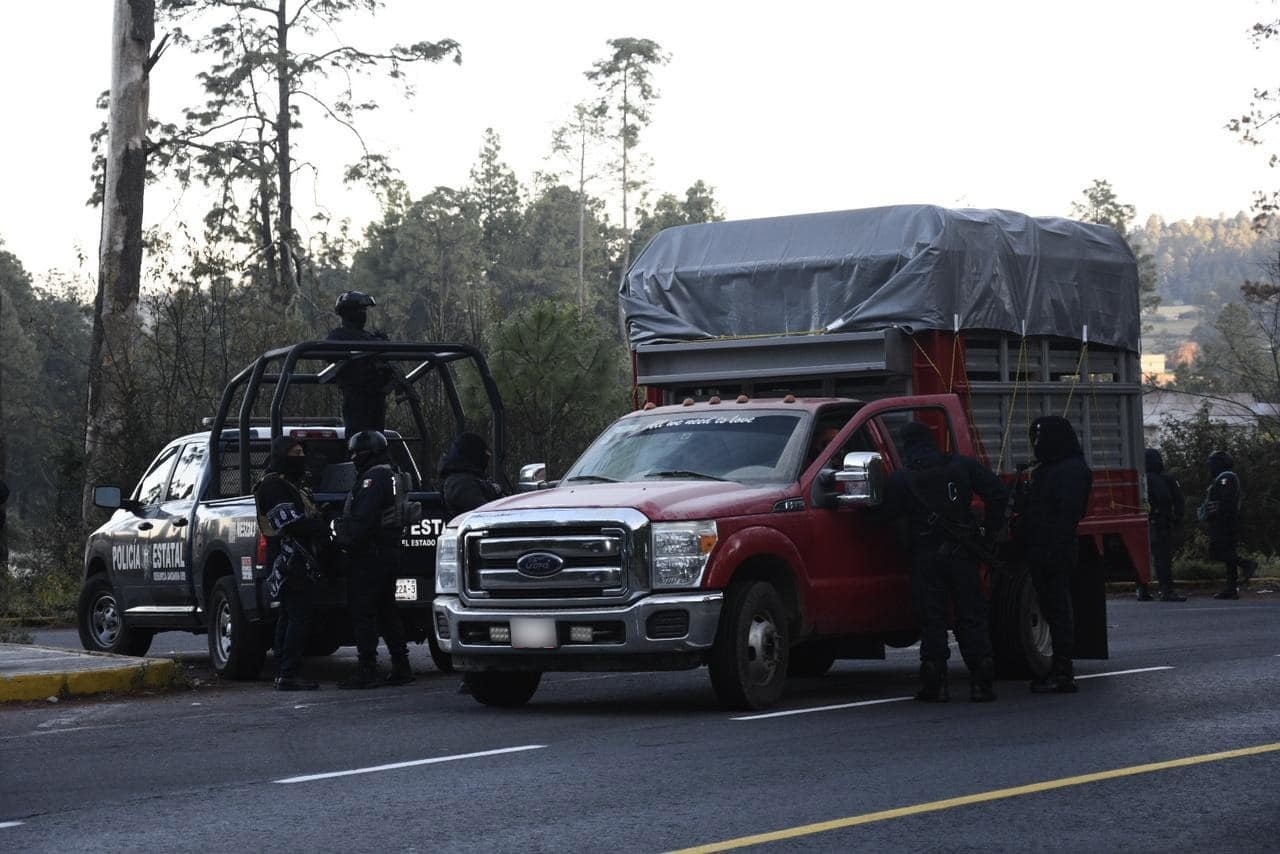 Durante el operativo se retiraron siete unidades por incumplir con la ley. Foto: Gob. de Edomex