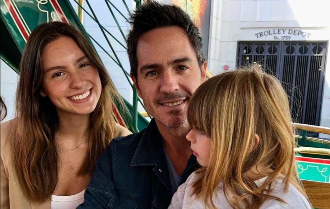 Mauricio Ochmann es padre de Lorenza y Kailani. Foto: Instagram