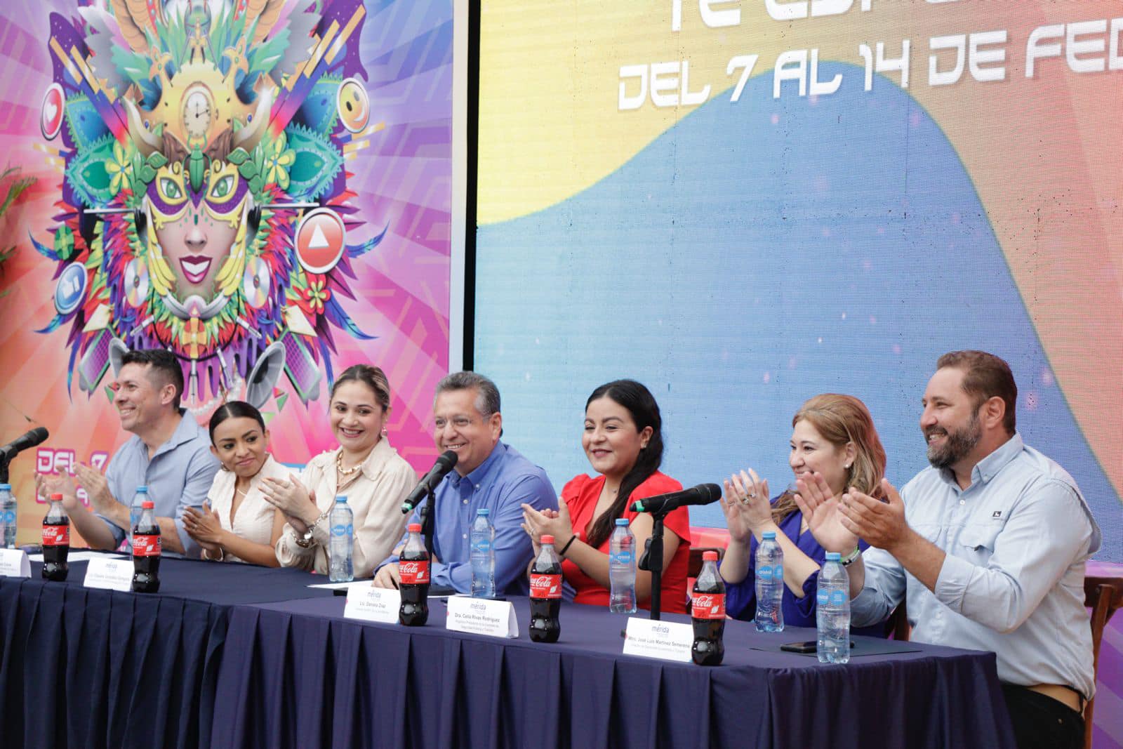 Comité del Carnaval de Mérida en presentación a medios de comunicación.