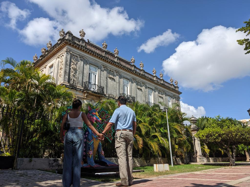 Turistas en Paseo de Montejo