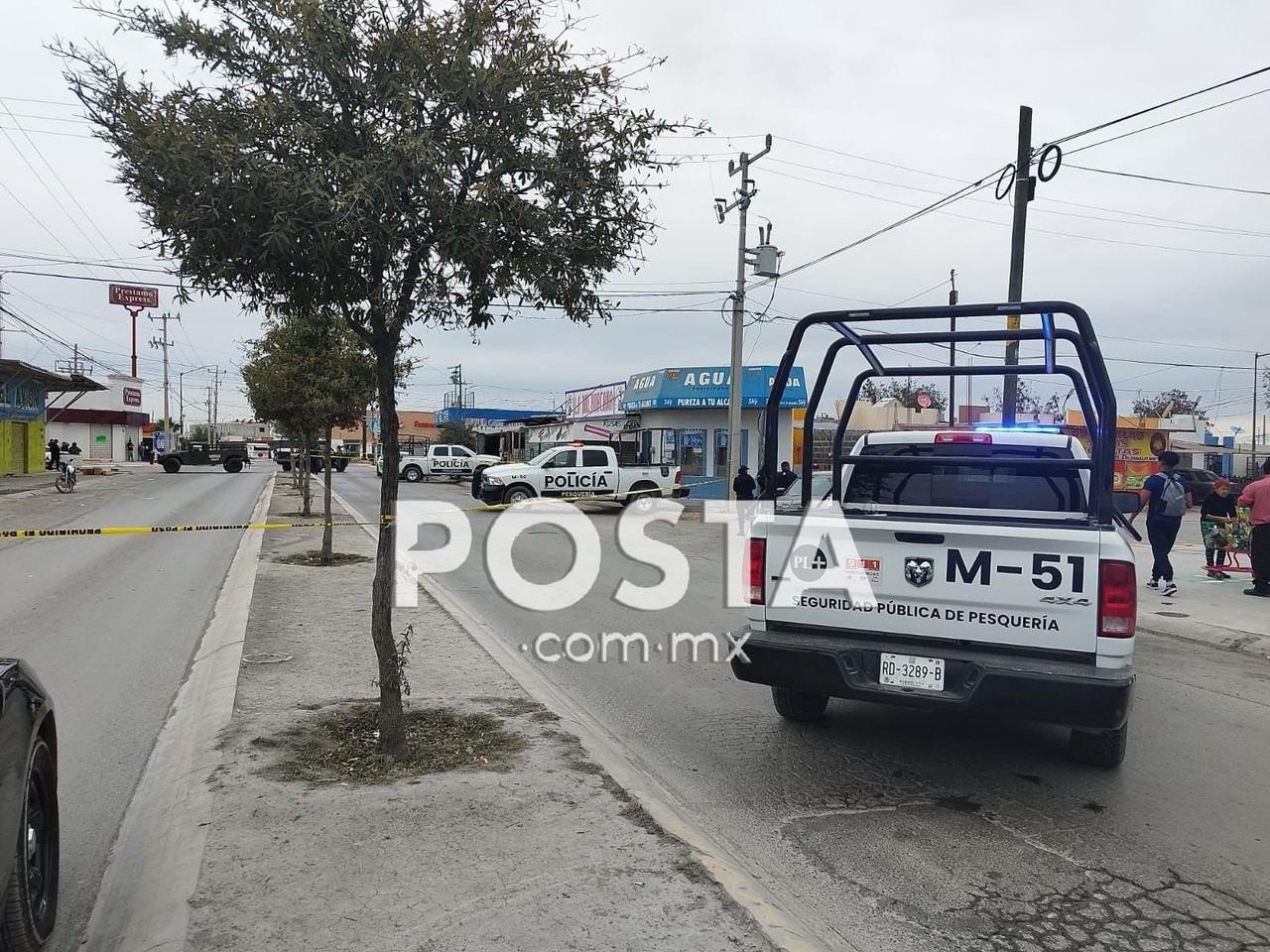 La zona fue asegurada por autoridades municipales, mientras detectives y peritos realizaban las indagatorias, lugar donde hallaron varios casquillos percutidos en la vía pública. Foto: Especial/ POSTAMX