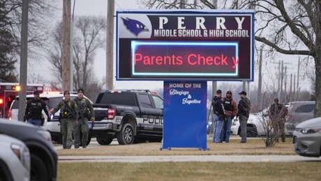 Tiroteo en secundaria de Iowa: Reportan un muerto y tres heridos